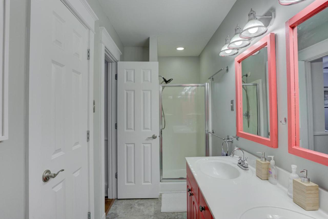 Hip And Spacious Midtown Cottage Near Beale Street Мемфис Экстерьер фото